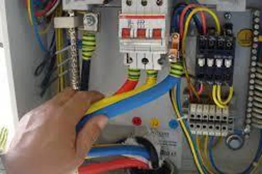 Electrical Works, Saudi Arabia: Field panels, cabling and terminations